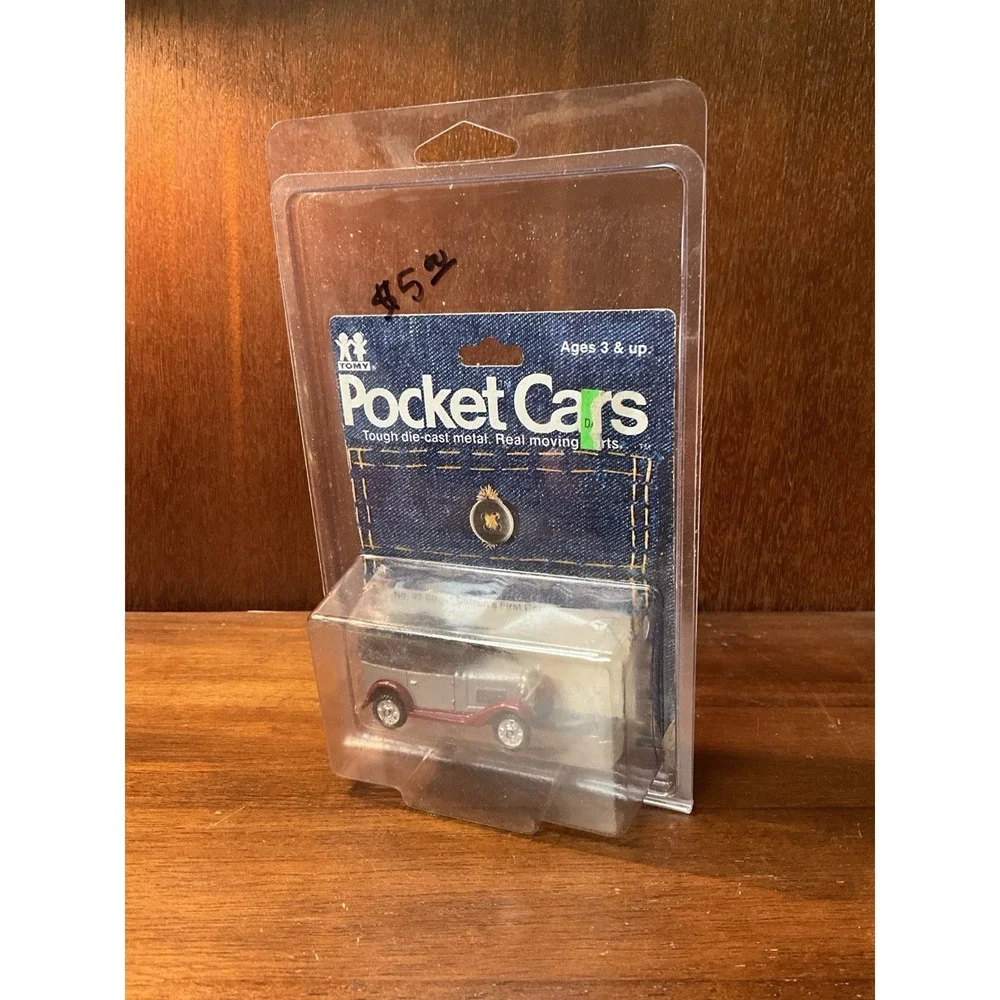 Tomy Pocket Cars No. 03-60 Datsun's First Car - Unopened